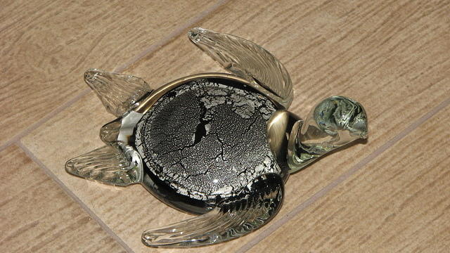 Glass turtle