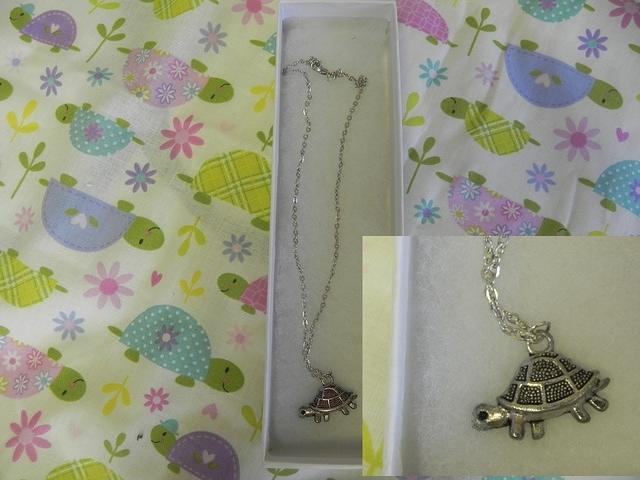 Silver tone turtle pendant - Won by Jane Guttman